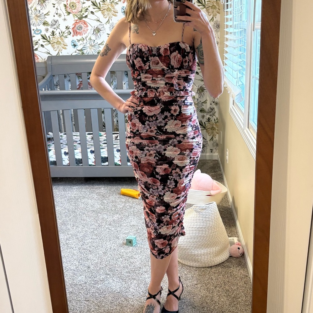 Chic Floral Midi Dress